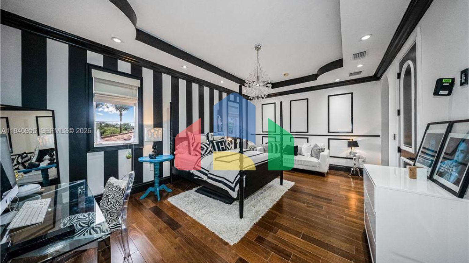 Residential - Single Family Home - Miami, Florida, United States - United States