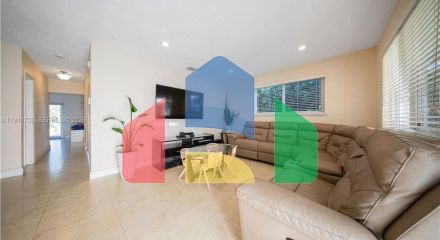 Residential - Single Family Home - Miami, Florida, United States - United States