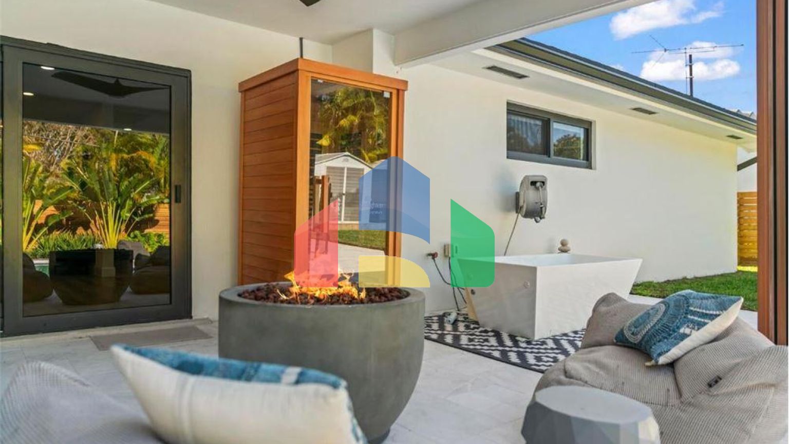 Residential - Single Family Home - Miami, Florida, United States - United States