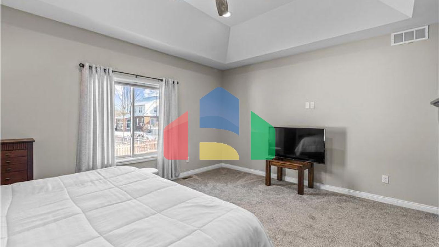 Residential - Single Family Home - Newport, United States - United States