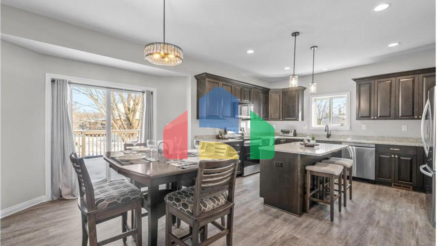 Residential - Single Family Home - Newport, United States - United States