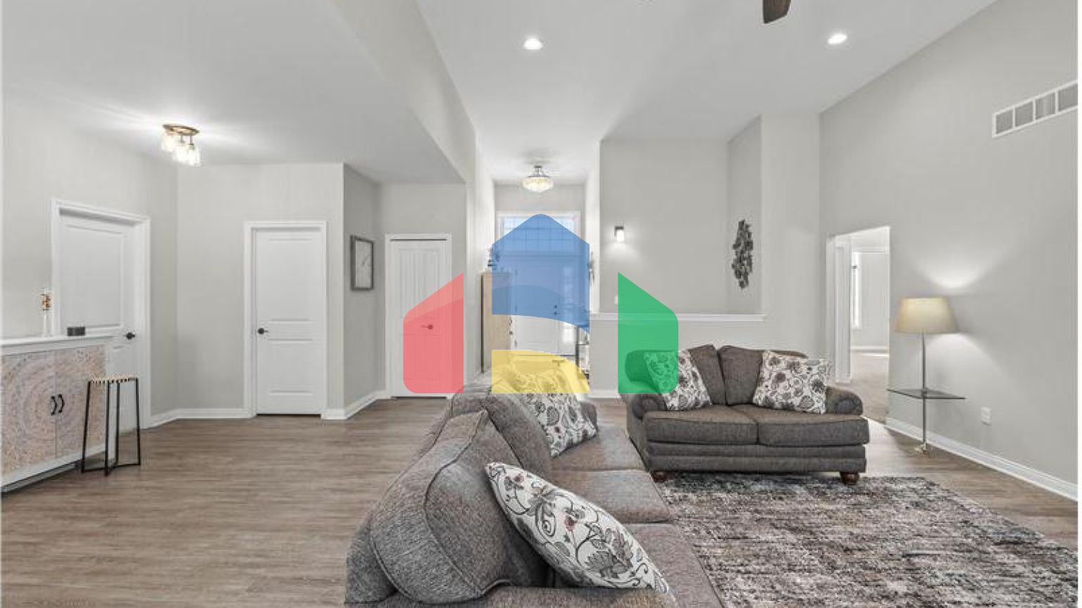 Residential - Single Family Home - Newport, United States - United States