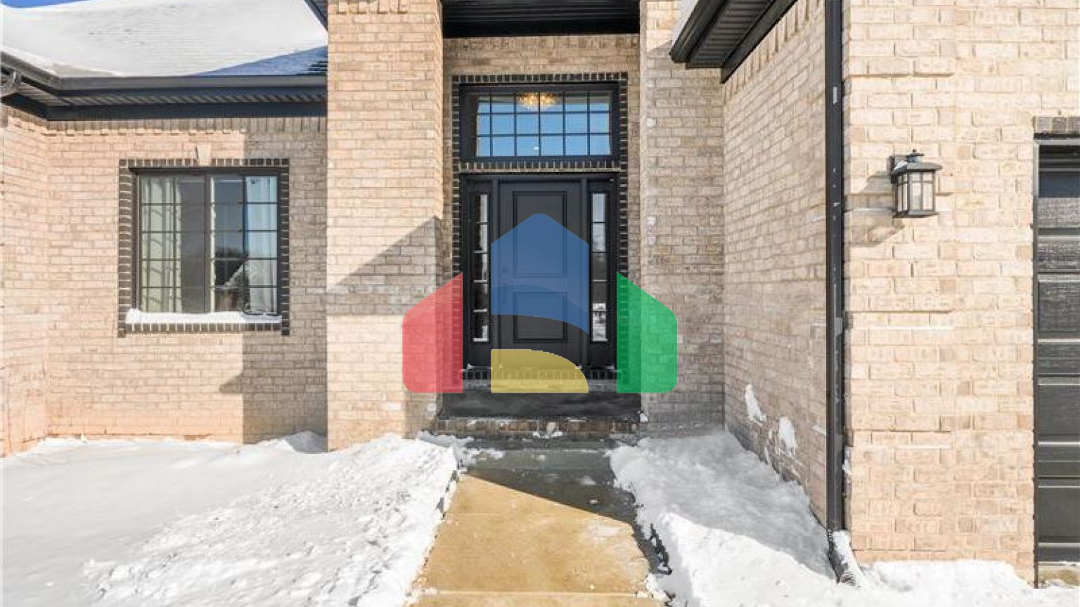 Residential - Single Family Home - Newport, United States - United States