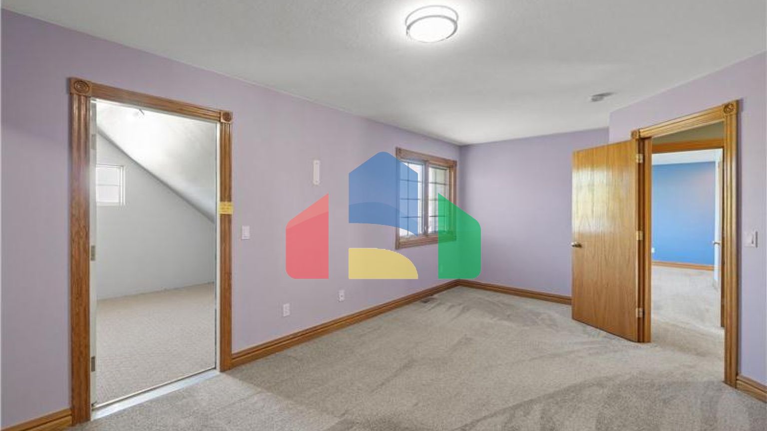 Residential - Single Family Home - Newport, United States - United States