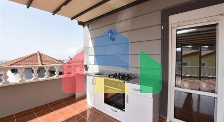 Вілла з видом на море в районі Каргиджак