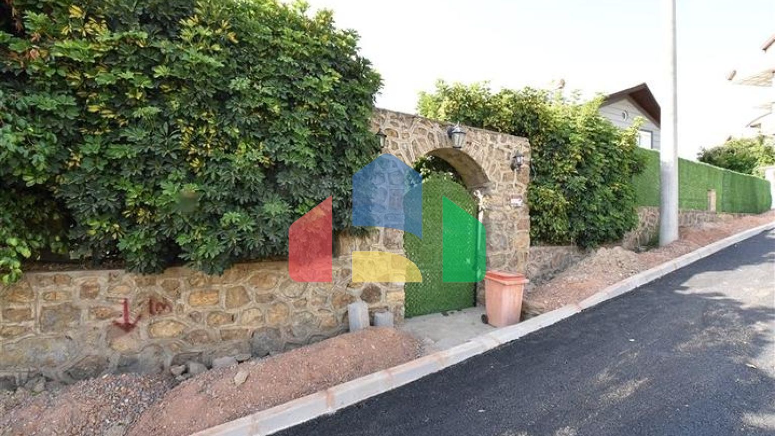 Вілла з видом на море в районі Каргиджак