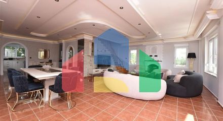 Вілла з видом на море в районі Каргиджак