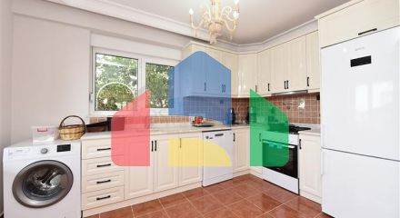 Вілла з видом на море в районі Каргиджак