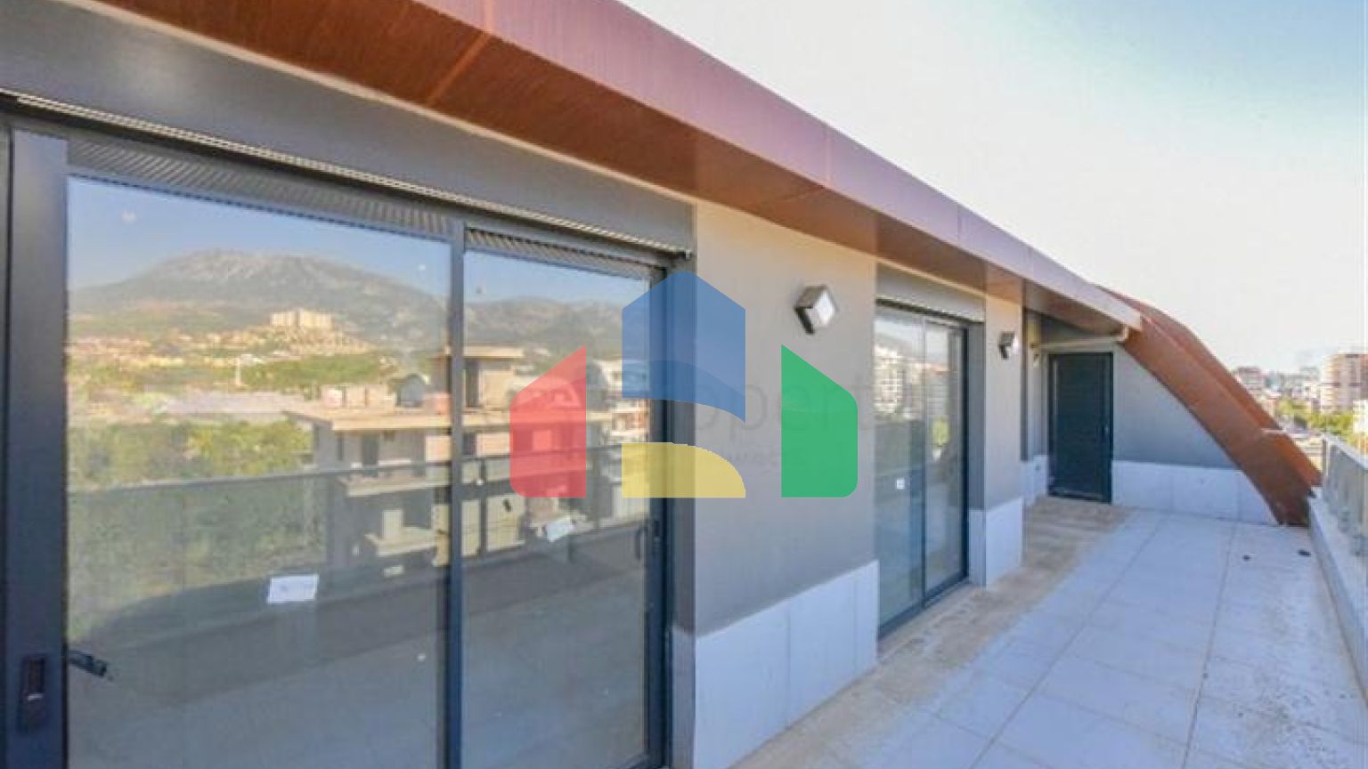 Великий просторий пентхаус в Каргиджаку