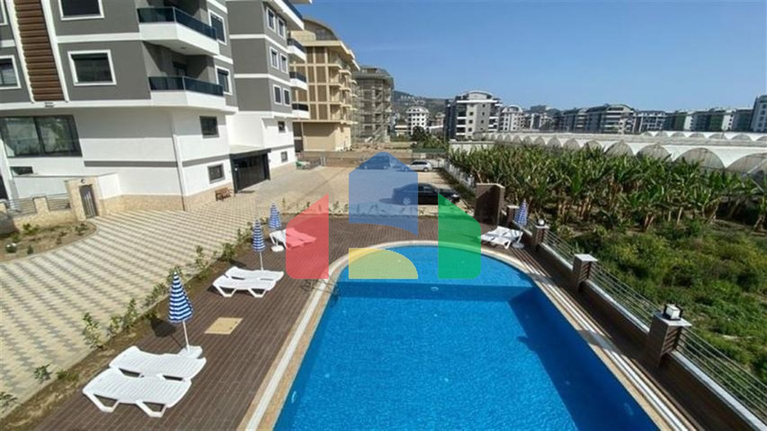 Великий просторий пентхаус в Каргиджаку