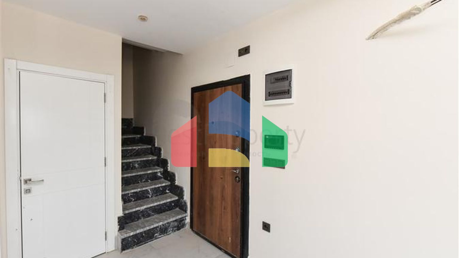 Великий просторий пентхаус в Каргиджаку