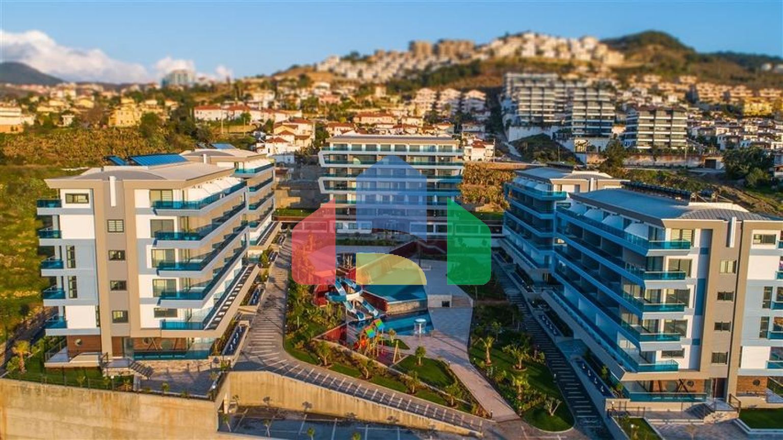 Пентхаус 3 + 1 зі своїм басейном на даху в районі Каргиджак