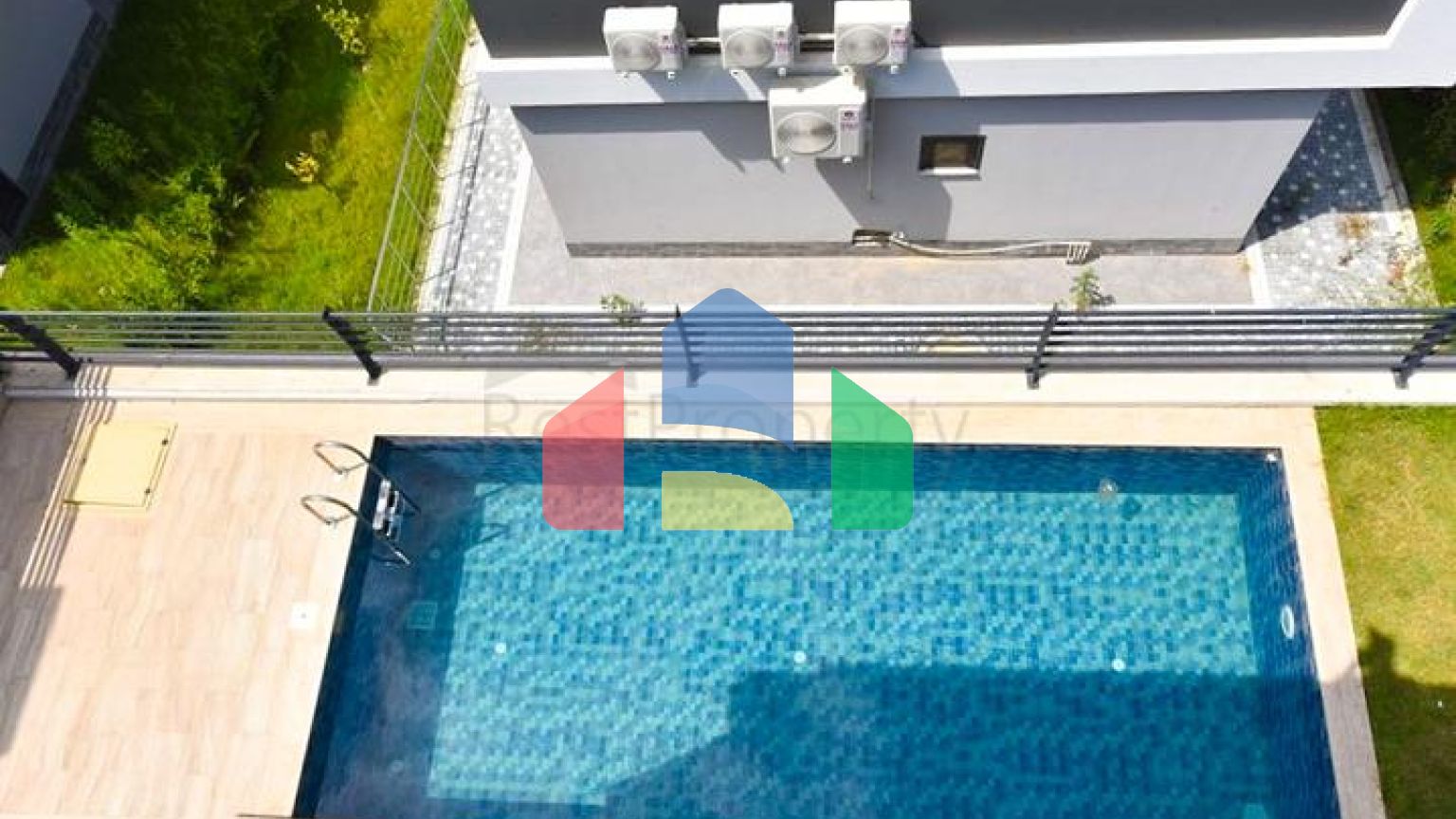 Вилла 4+1 с современным дизайном в живописном районе Каргыджак