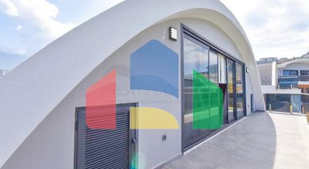 Вилла 4+1 с современным дизайном в живописном районе Каргыджак