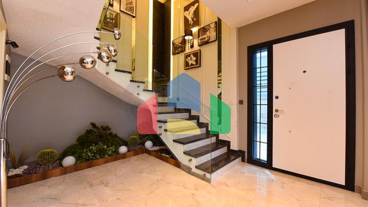 Вилла 4+1 с современным дизайном в живописном районе Каргыджак