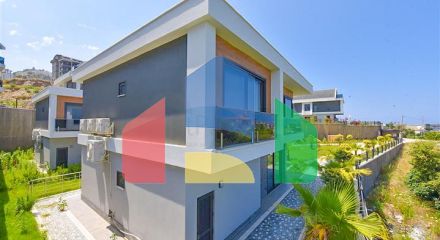 Вилла 4+1 с современным дизайном в живописном районе Каргыджак