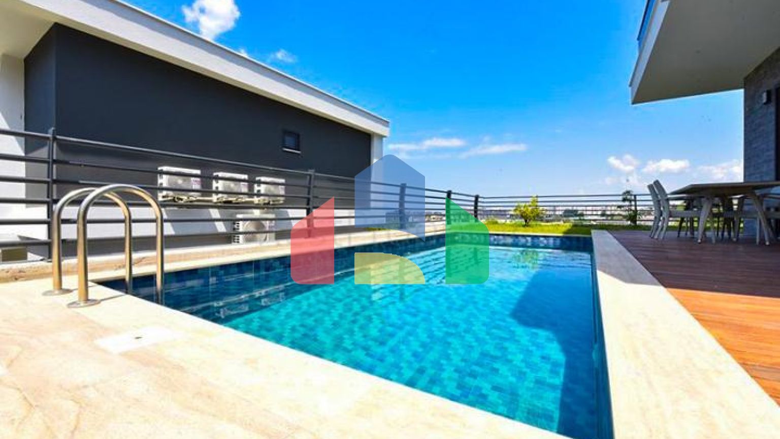 Вилла 4+1 с современным дизайном в живописном районе Каргыджак