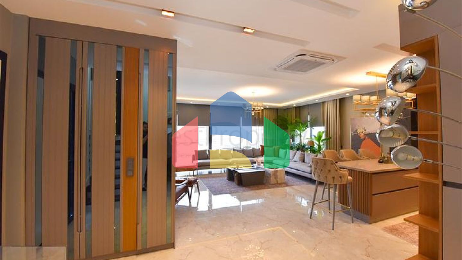 Вилла 4+1 с современным дизайном в живописном районе Каргыджак