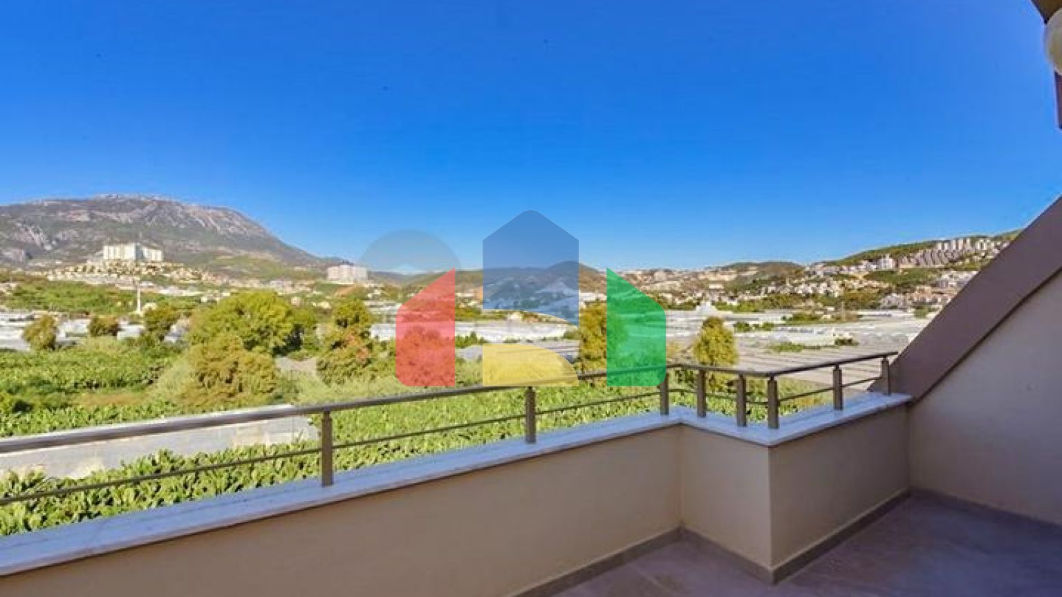 Пентхаус 3+1 с открытым видом на горы в районе Каргыджак