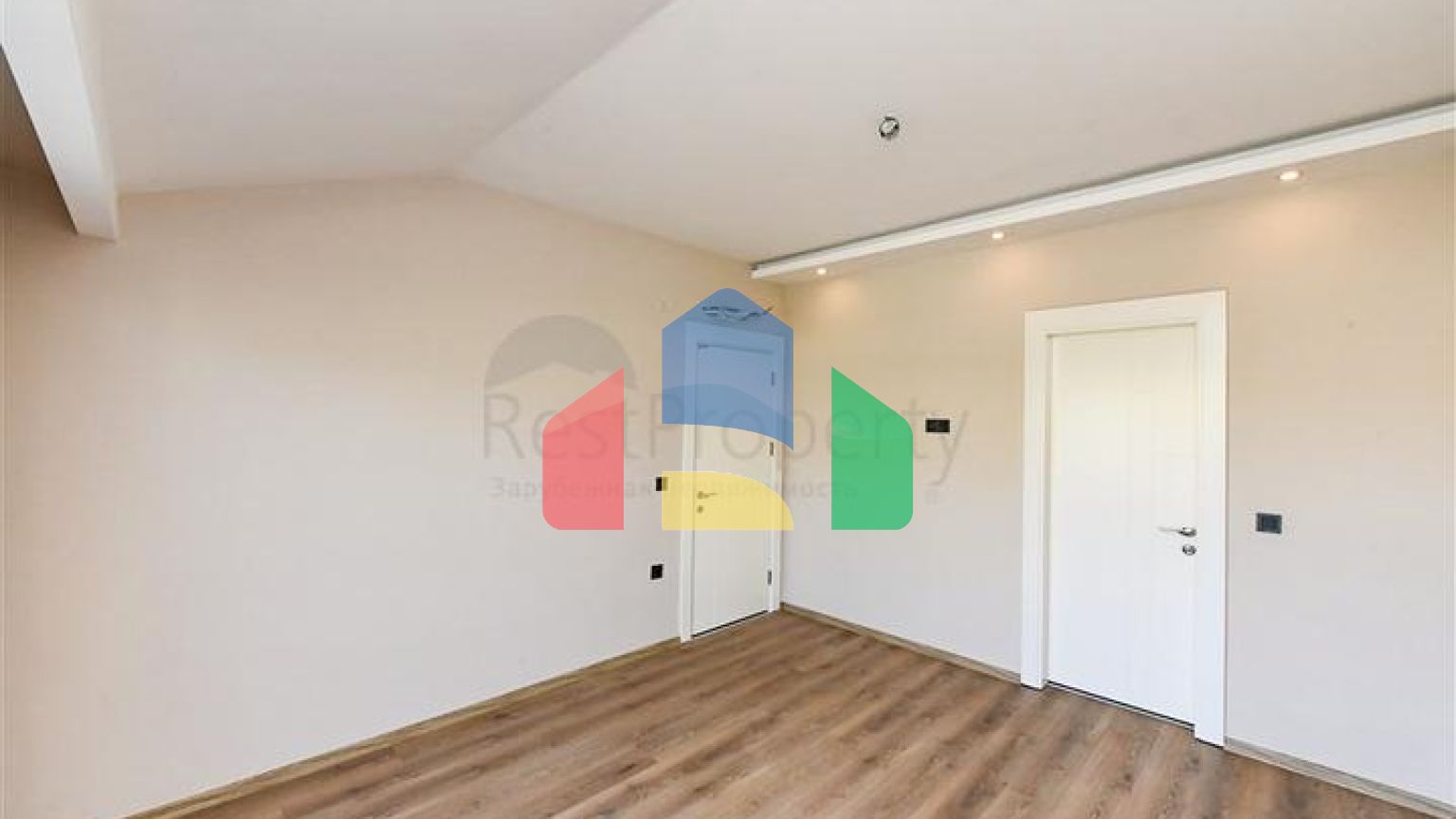 Пентхаус 3+1 с открытым видом на горы в районе Каргыджак