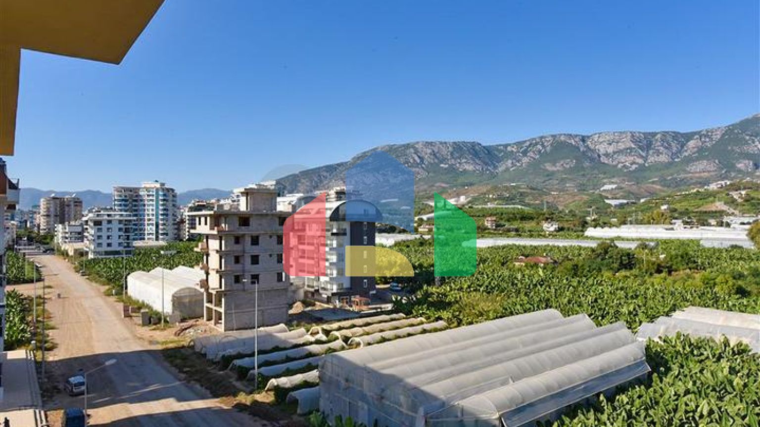 Пентхаус 3+1 с открытым видом на горы в районе Каргыджак