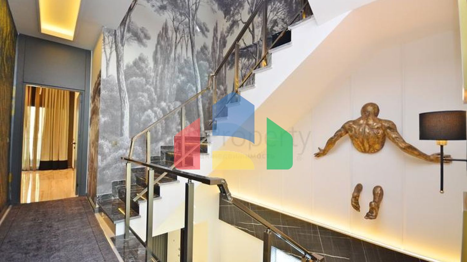 Вілла 6 + 1 з власним басейном