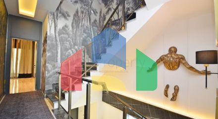 Вілла 6 + 1 з власним басейном