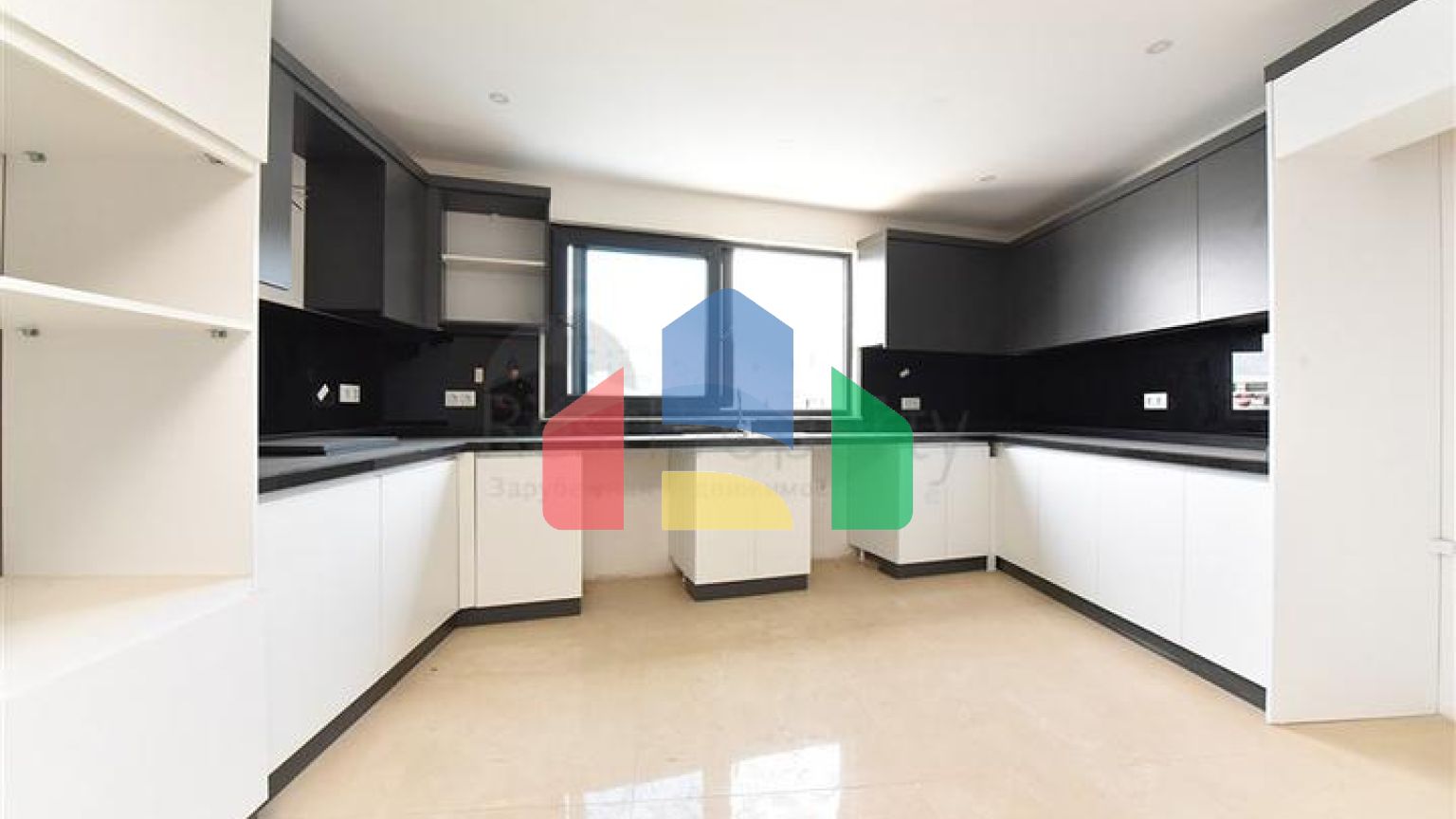 Роскошный пентхаус с видом на Средиземное море в районе Каргыджак