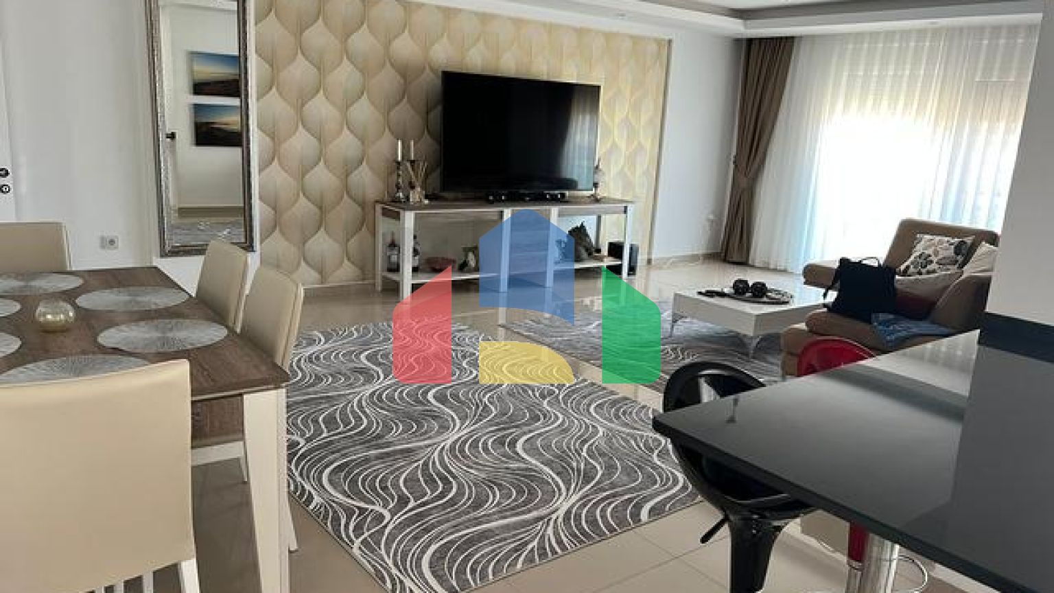 Мебльований пентхаус 3 + 1 в Каргиджаку.