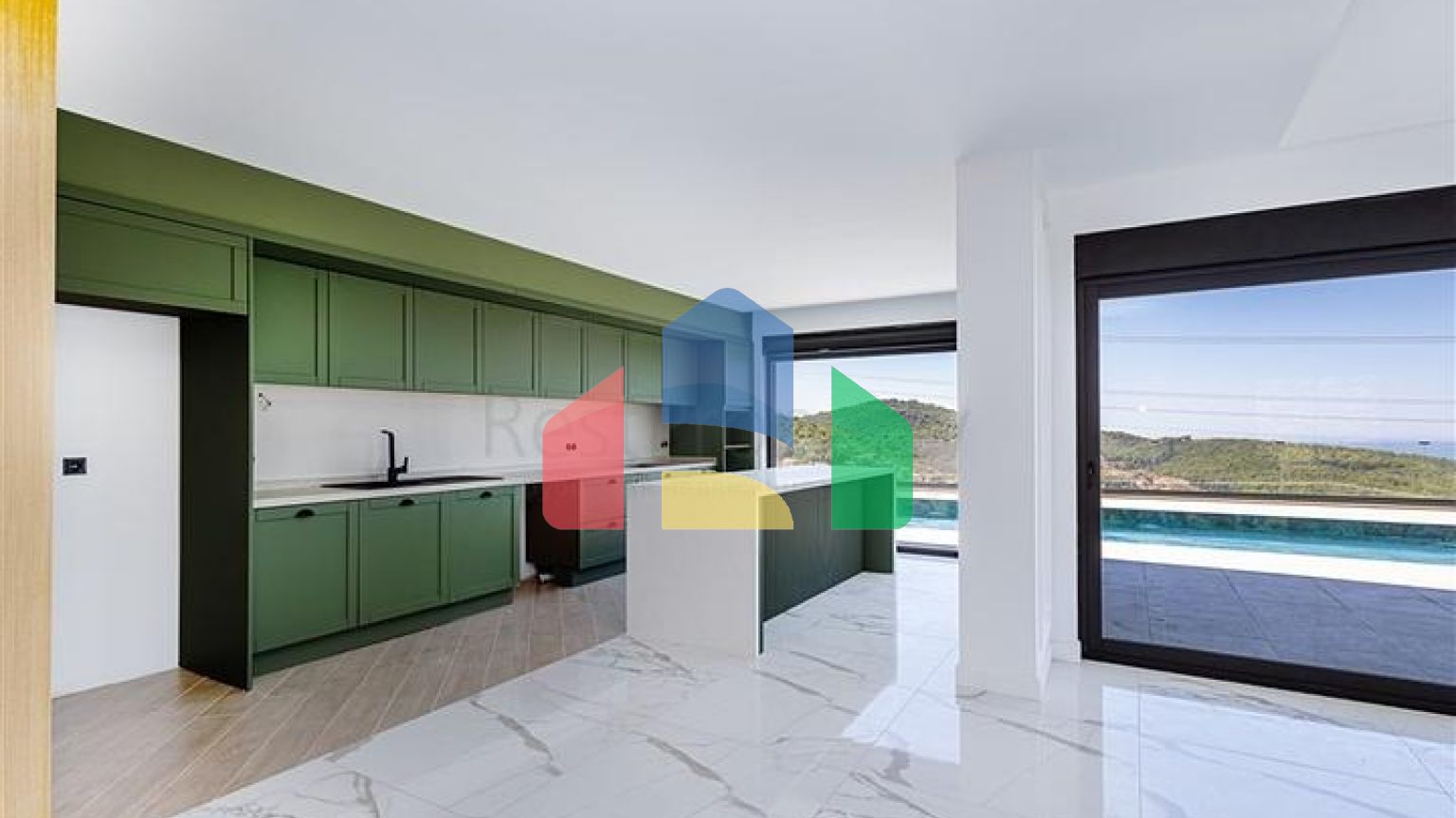 Просторная вилла в Каргыджаке с восхитительным видом на море