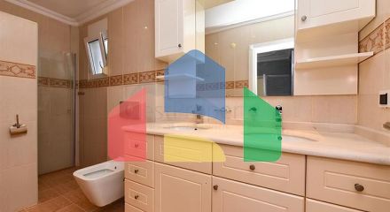 Трёхспальная вилла с элегантным ремонтом