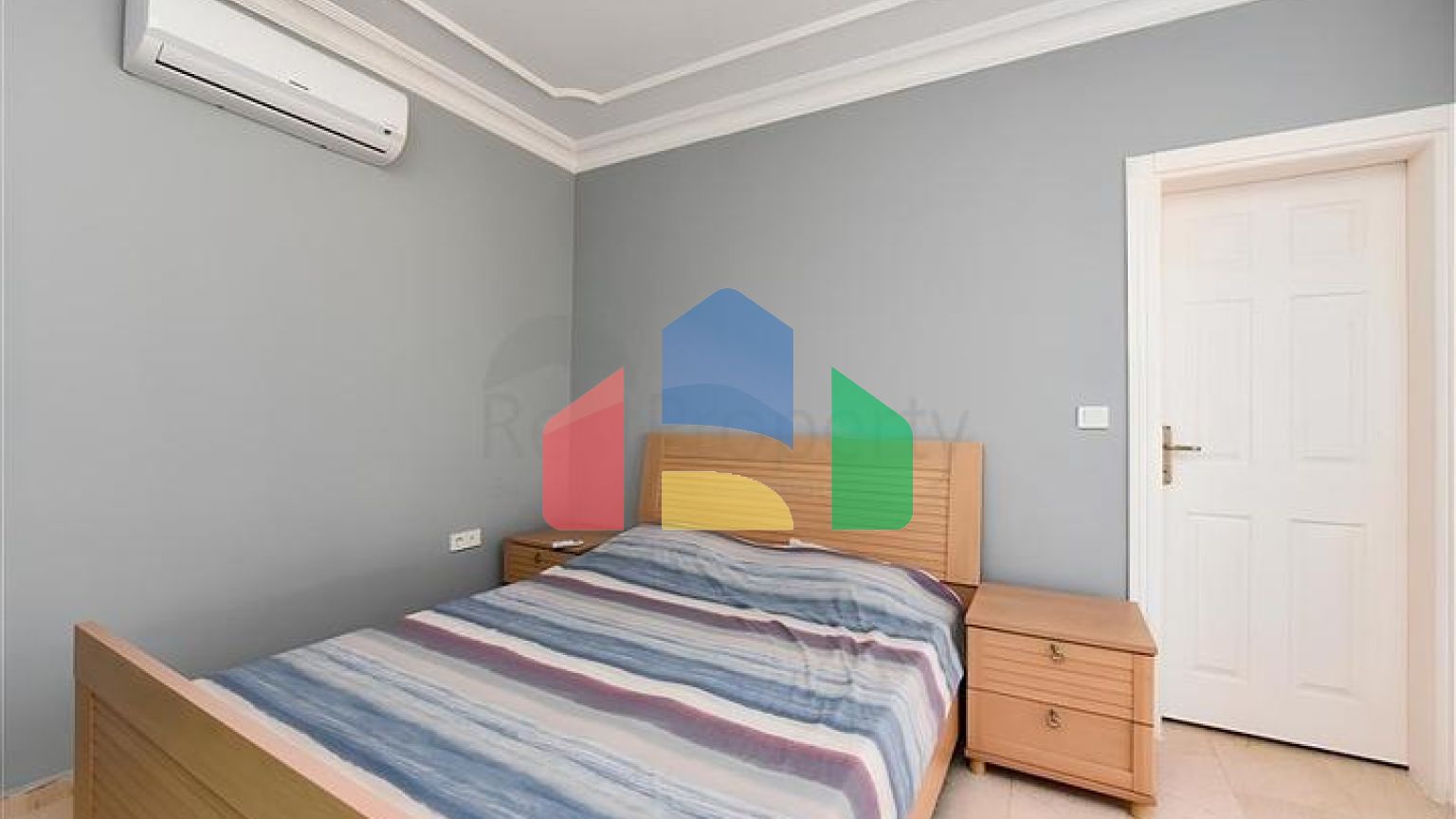 Трёхспальная вилла с элегантным ремонтом