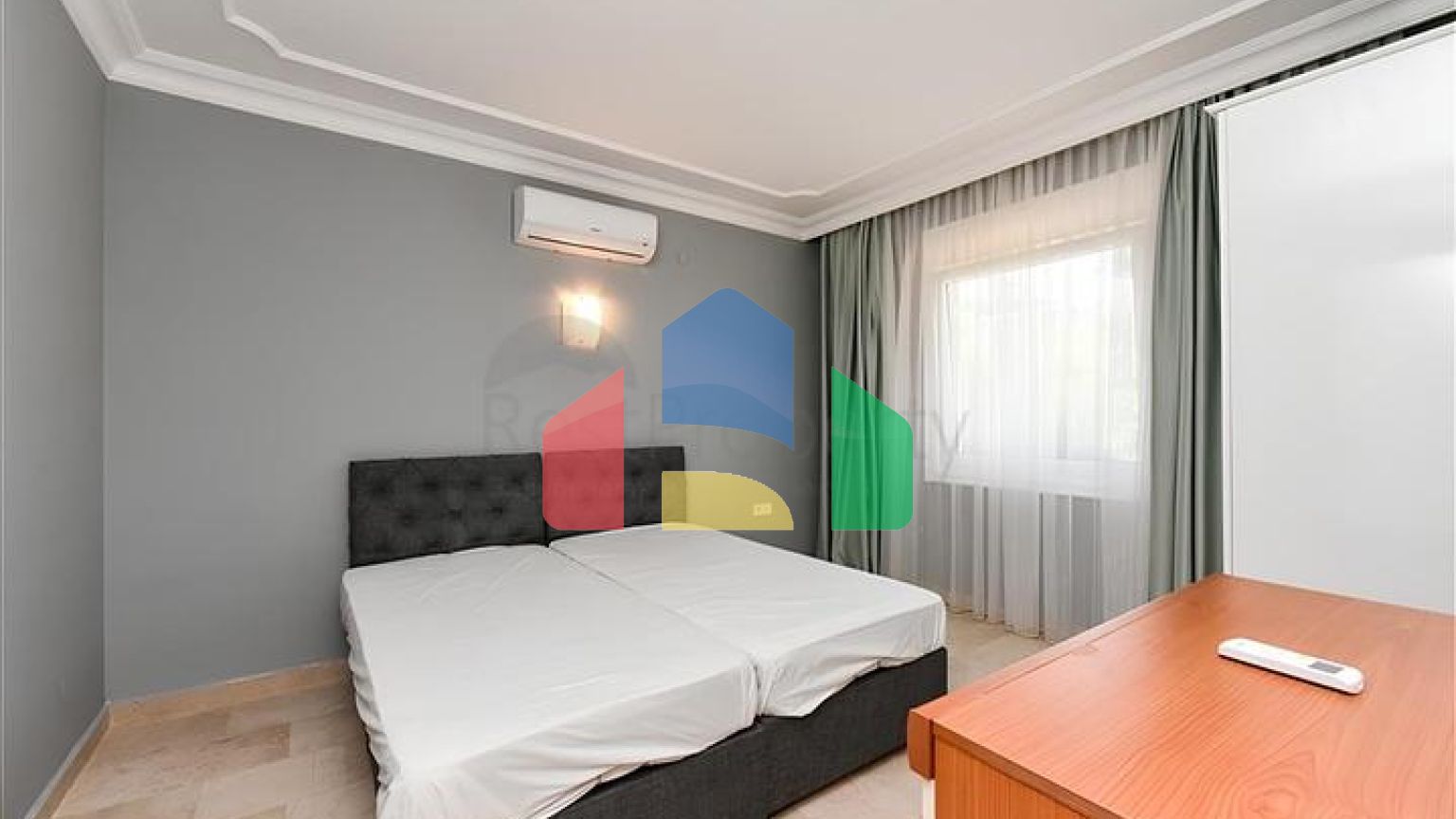 Трёхспальная вилла с элегантным ремонтом