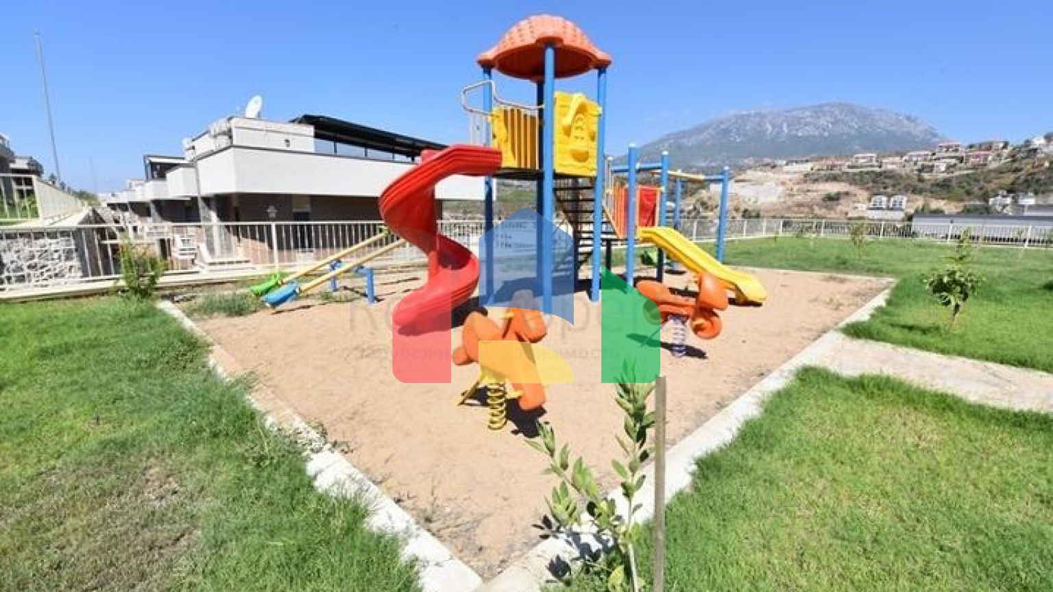 Вілла 5 + 1 в районі Каргиджак