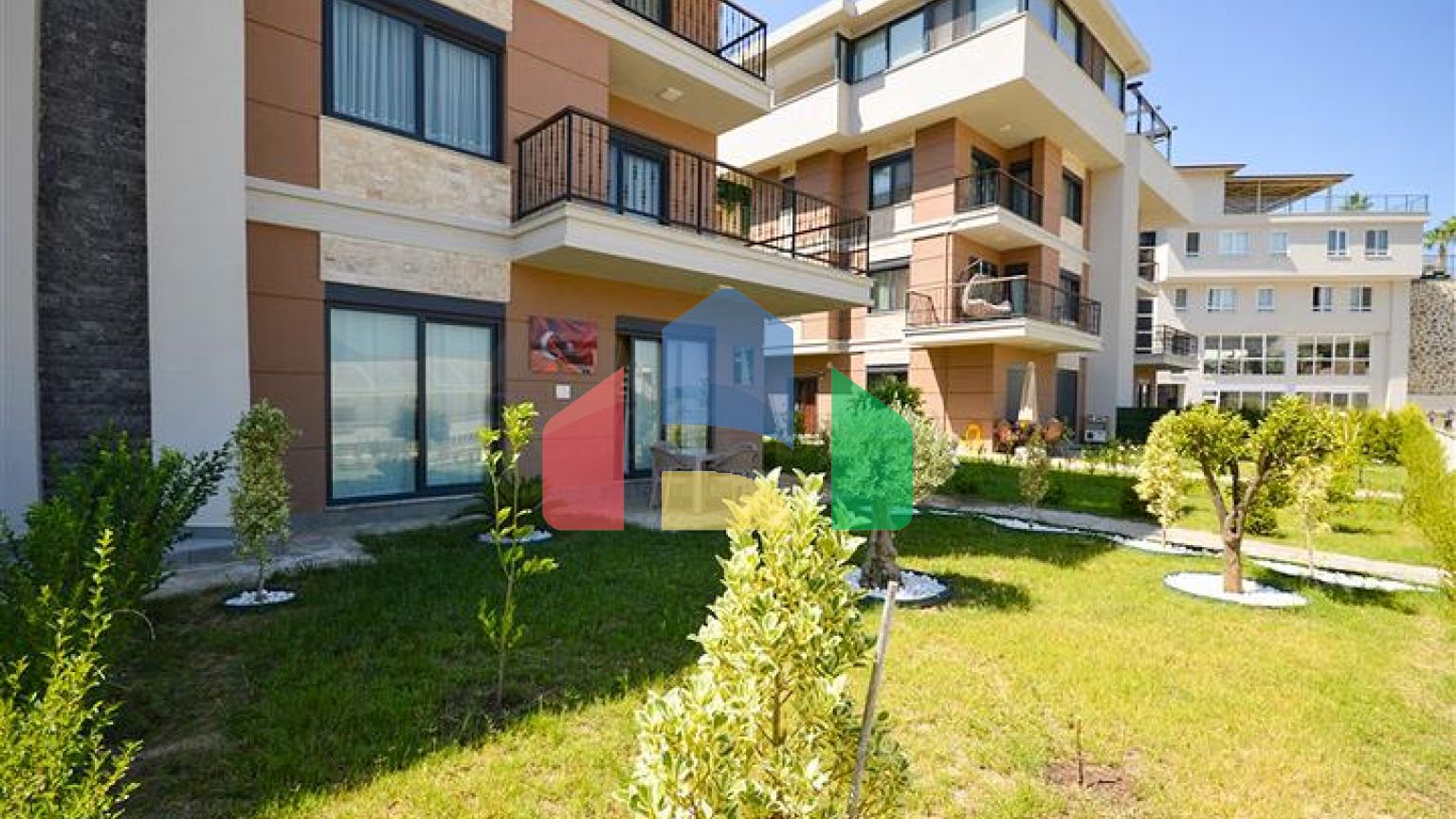 Вілла 5 + 1 в районі Каргиджак