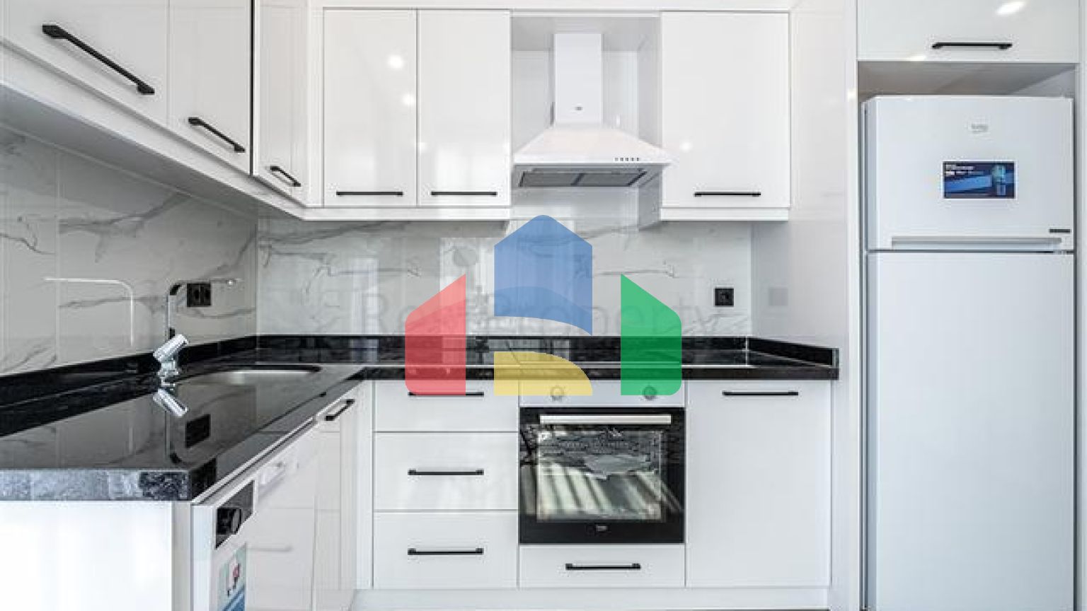 Меблированная трехкомнатная квартира в районе Каргыджак