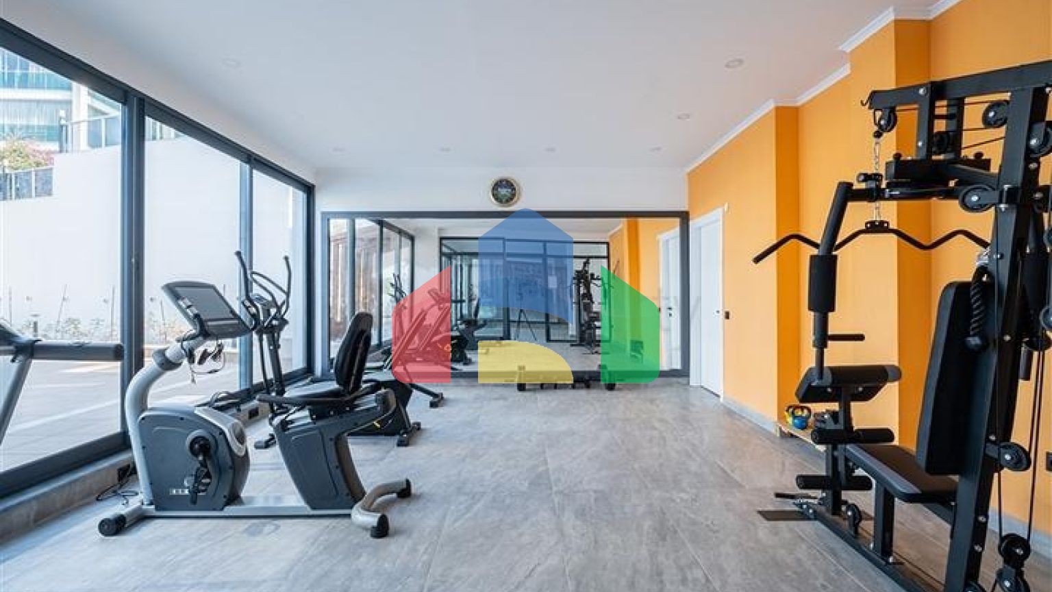 Меблированная трехкомнатная квартира в районе Каргыджак