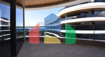 Мебльована трикімнатна квартира на першій береговій лінії