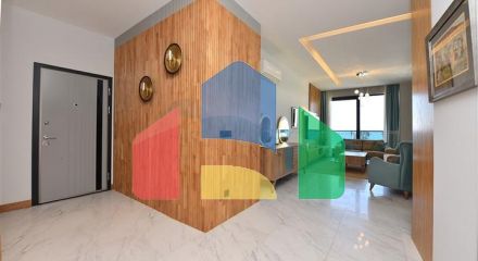 Мебльована трикімнатна квартира на першій береговій лінії