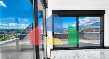 Ексклюзивна вілла з приголомшливим видом на Середземне море