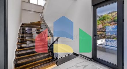 Ексклюзивна вілла з приголомшливим видом на Середземне море