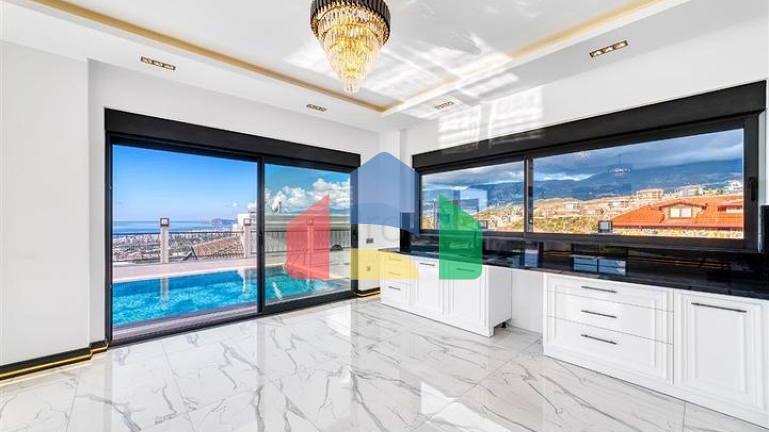 Ексклюзивна вілла з приголомшливим видом на Середземне море