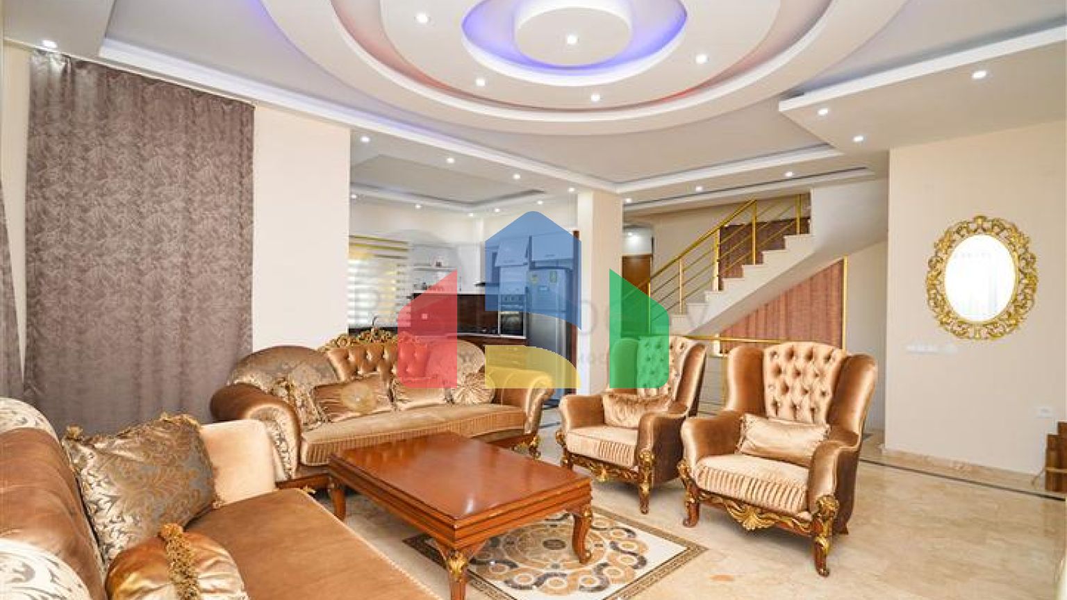 Вілла в Сіте 4+1 з невеликим садом і видом на море і гори в мальовничому районі Каргиджак