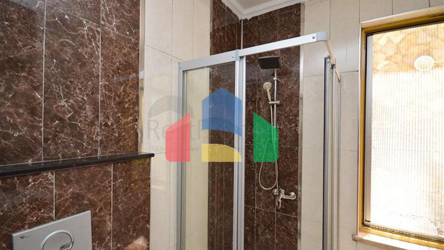 Вілла в Сіте 4+1 з невеликим садом і видом на море і гори в мальовничому районі Каргиджак