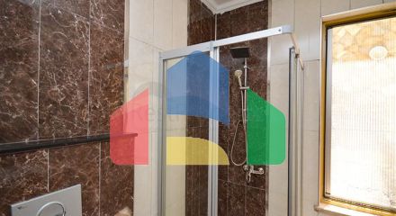 Вілла в Сіте 4+1 з невеликим садом і видом на море і гори в мальовничому районі Каргиджак