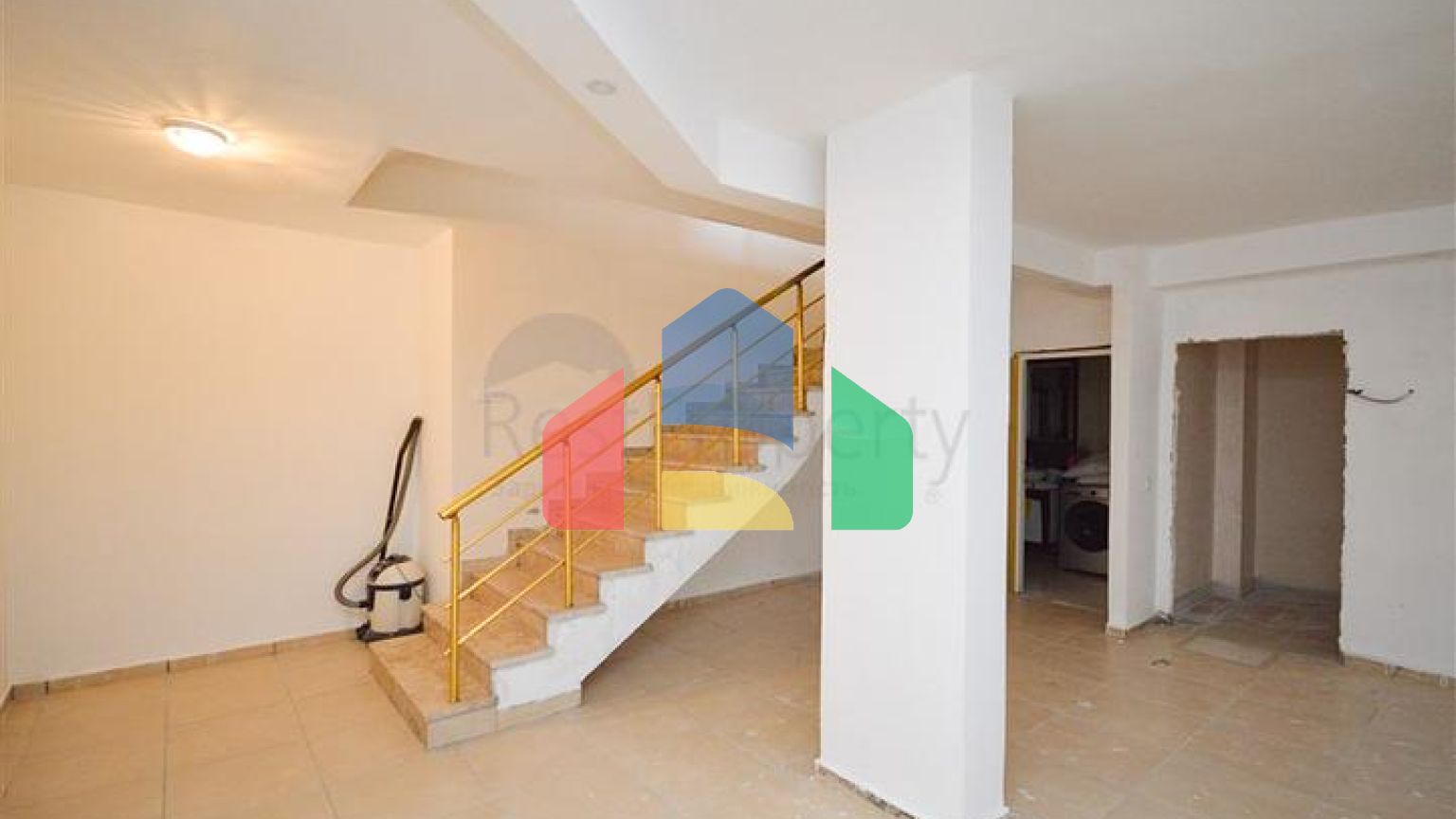 Вілла в Сіте 4+1 з невеликим садом і видом на море і гори в мальовничому районі Каргиджак