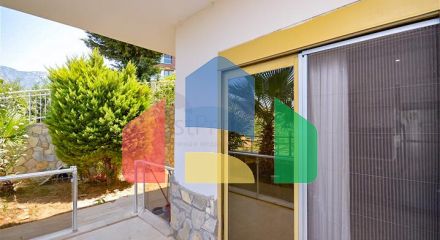 Вілла в Сіте 4+1 з невеликим садом і видом на море і гори в мальовничому районі Каргиджак