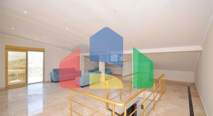 Вілла в Сіте 4+1 з невеликим садом і видом на море і гори в мальовничому районі Каргиджак