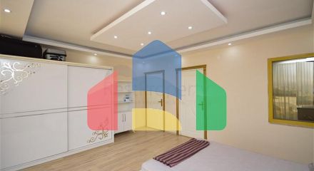 Вілла в Сіте 4+1 з невеликим садом і видом на море і гори в мальовничому районі Каргиджак