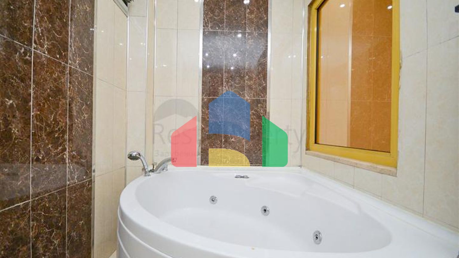 Вілла в Сіте 4+1 з невеликим садом і видом на море і гори в мальовничому районі Каргиджак